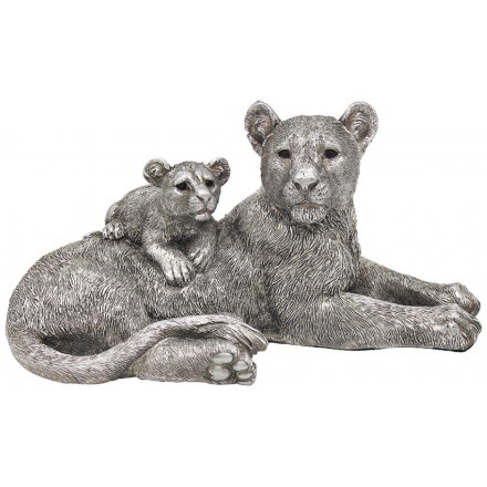 Reflections Silver Lioness & Cub