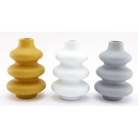 Assorted Ribbed Vases, 16cm 