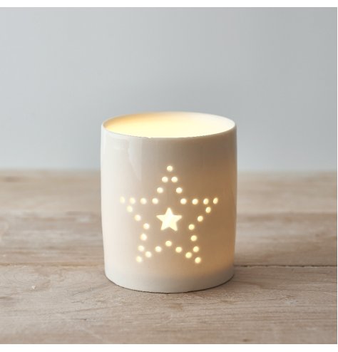 A Classic and Simple Candle Pot in a Star Dotted Decal