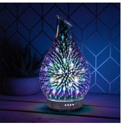 This Aroma Lamp is decorated with a striking 3D starry night inspired decal 