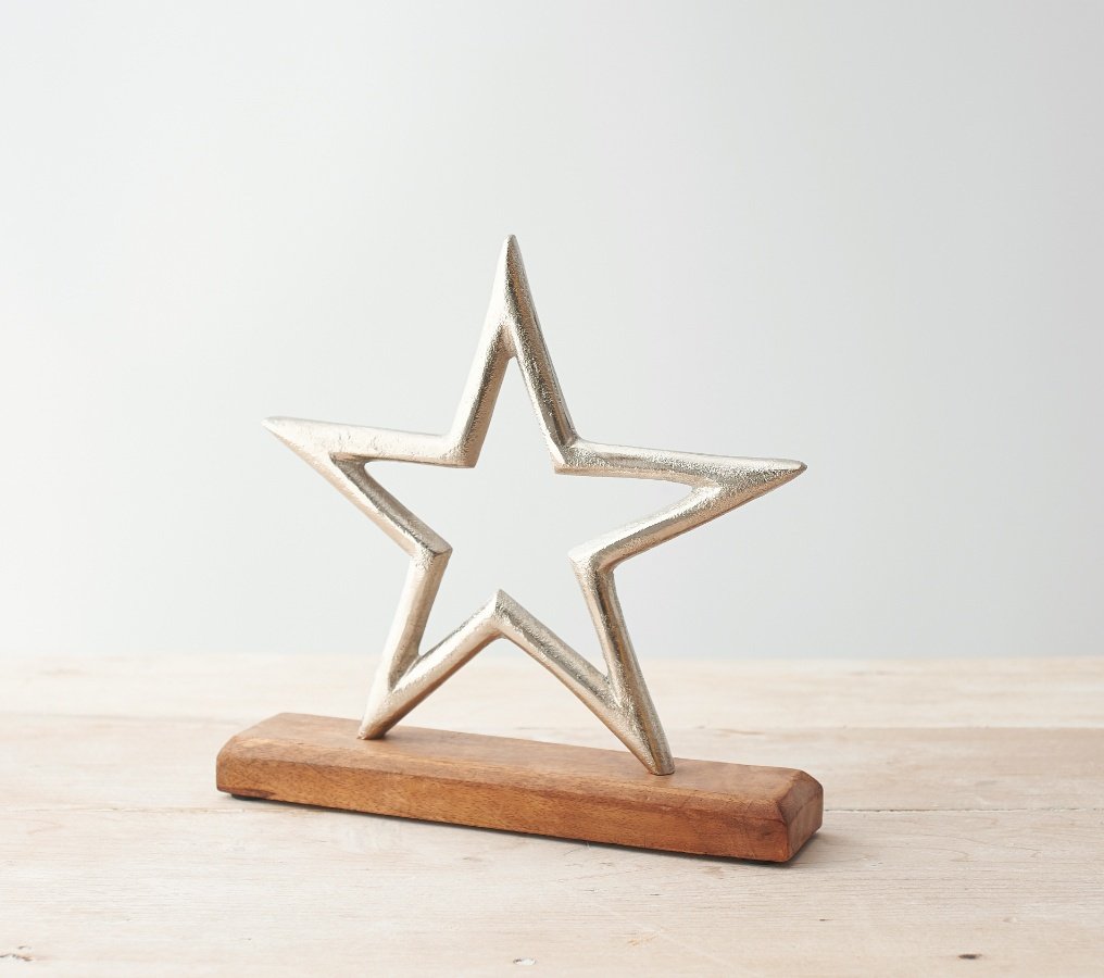 Metal Star on Wood Base, 22cm