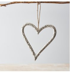 A stylish and unique silver hanging heart decoration. Complete with a textured surface and jute hanger.
