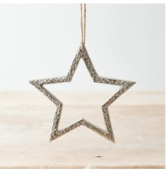 A stylish and chic metal star decoration. Beautifully detailed with a textured surface and complete with a jute hanger.