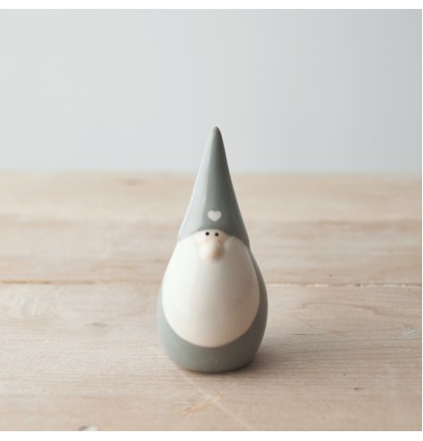 A sweet and simple ceramic gonk with a grey colour and little heart decal 