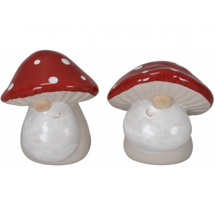 Small Gnomes With Mushroom Hats