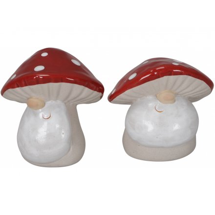 Large Gnomes With Mushroom Hats