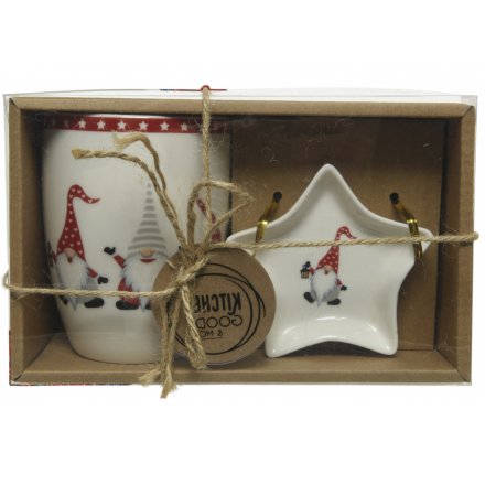 Festive themed mug and star shaped dish with a printed gonk and placed in a simple display box 