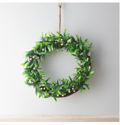   A simple yet sweet decorative hanging wreath for the home this christmas