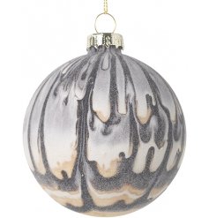  A stunning glass bauble featuring a drip inspired ombre pattern and added glitter to feature