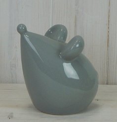 Perfect for placing within any home and providing a simplistic charm, a small ceramic mouse with a grey glazing 