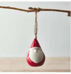 A charmingly simple decoration to add to your festive decor at Christmas Time 