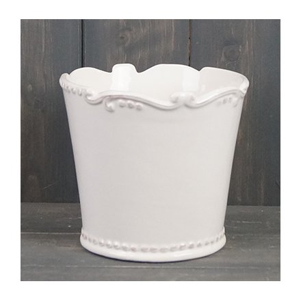 White Scalloped Edge Pot, 12.5cm 