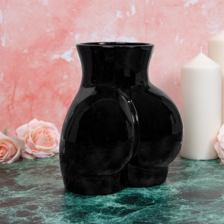 Gift packed trendy black vase 