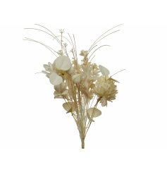 A bohemian bunch of natural dried flowers and grass in calming neutral colours. 