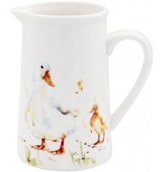 A simple China Jug that will be sure to add a hint of nature to the kitchen! 