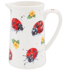 A simple China Jug that will be sure to add a hint of nature to the kitchen! 