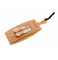 Bamboo Cheese Board and Knife Set in Natural