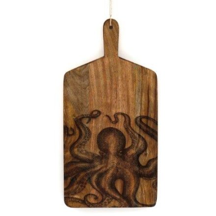 A charming wooden chopping board 