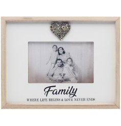 A Sentimental Photo Frame with Patterned Heart