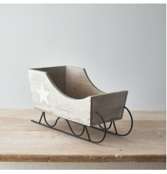 A Rustic Inspired Wooden Sleigh Decoration