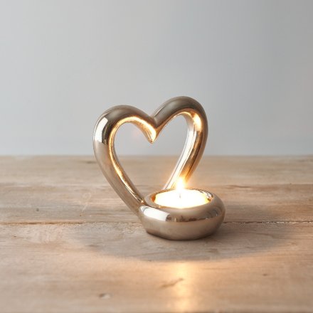 A Stylish And Simple Decorative T-Light Holder