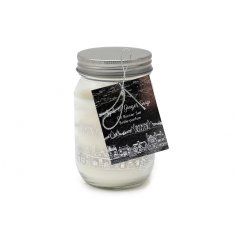 Light this candle and enjoy the beautiful aromas of apple and ginger snap. 