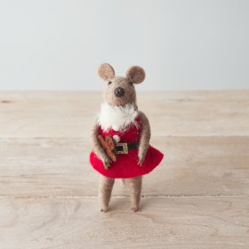 A Sweet Little Traditional Styled Mouse Decoration