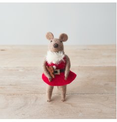 A Sweet Little Traditional Styled Mouse Decoration