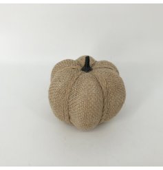 A charming hessian pumpkin decoration with plaited jute string detail. A must have seasonal decoration. 