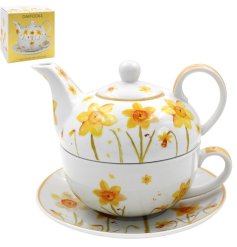 A charming ceramic tea pot for one