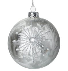 A simply stunning glass bauble