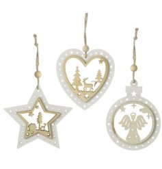 A charming assortment of 3 hanging decorations