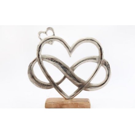 Entwined Hearts On Wood, 29cm