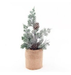 A festive pinecone tree