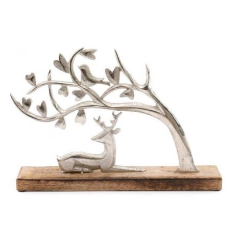 A lovely festive ornament featuring a neutral wooden base