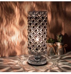 A luxurious crystal aroma lamp in black