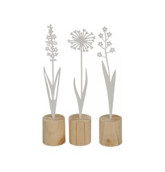 A mix of 3 pretty metal flowers set within natural wooden bases.