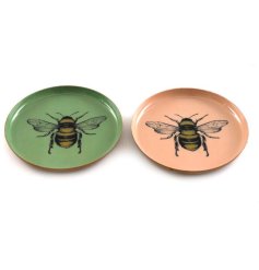 An assortment of 2 round coasters in stylish pink and green hues. Complete with a bee design.