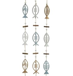 A garland of natural wooden fish with attractive bead and wood detailing. 