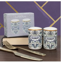A stunning salt and pepper set decorated with the popular William Morris Lodden print. 