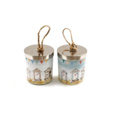 An assortment of 2 seashore scented candles with charming beach hut packaging and silver lids with rustic handle. 