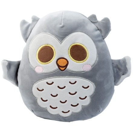 Squidge, snuggle and enjoy this super soft plush owl toy at home or on the go. 