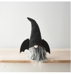 A spooktacular Halloween gonk with a soft hat and bat wings. Complete with a cute nose and signature shaggy long beard. 