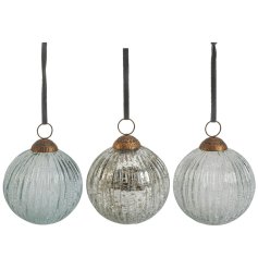 A beautiful ridged glass bauble with a crackled glass effect and distressed vintage style.