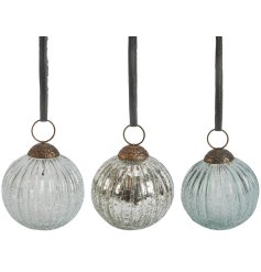 A beautiful ridged glass bauble with a crackled glass effect and distressed vintage style.
