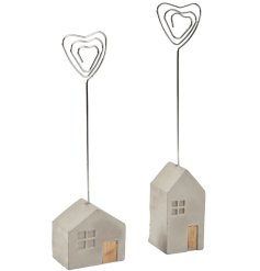 An assortment of 2 home shaped photo clips, with heart clip and window/ door detailing. 