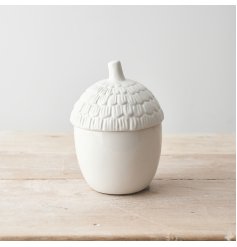 A stylish and elegant ceramic pot with removable lid. A unique acorn shaped pot, ideal for snack stations and storage. 