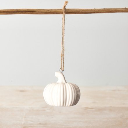 White Hanging Pumpkin, 5.5cm