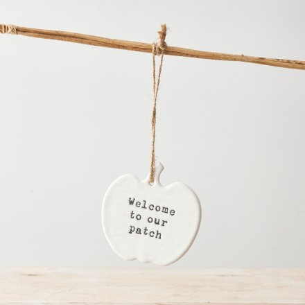 Porcelain Welcome to our Patch Pumpkin Hanger, 9cm