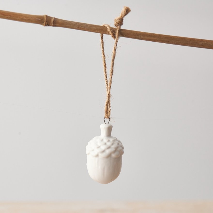 White Hanging Acorn, 4.5cm